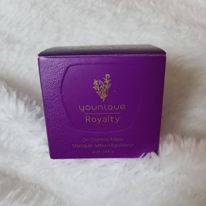 Younique Royalty Oil Control Mask